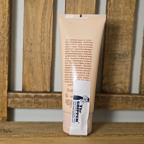 Givenchy Irresistible Lotion 75ml - Picture 2 of 2